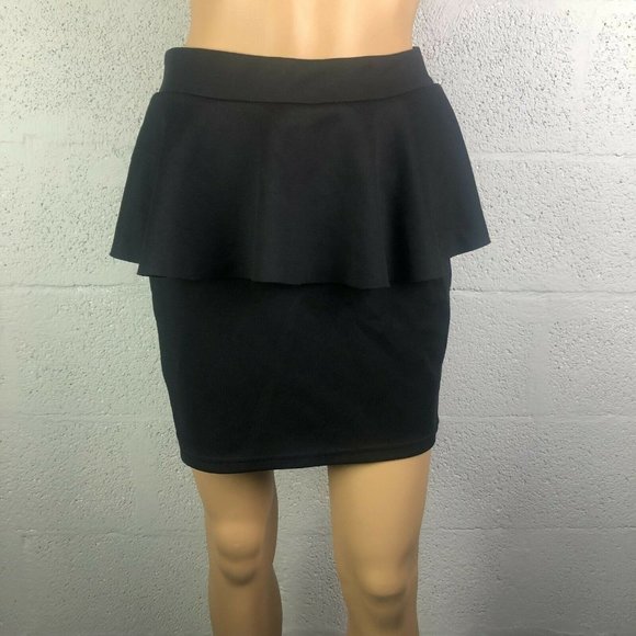 Divided By H&M Peplum Black Mini Skirt Size 8 - Picture 2 of 5